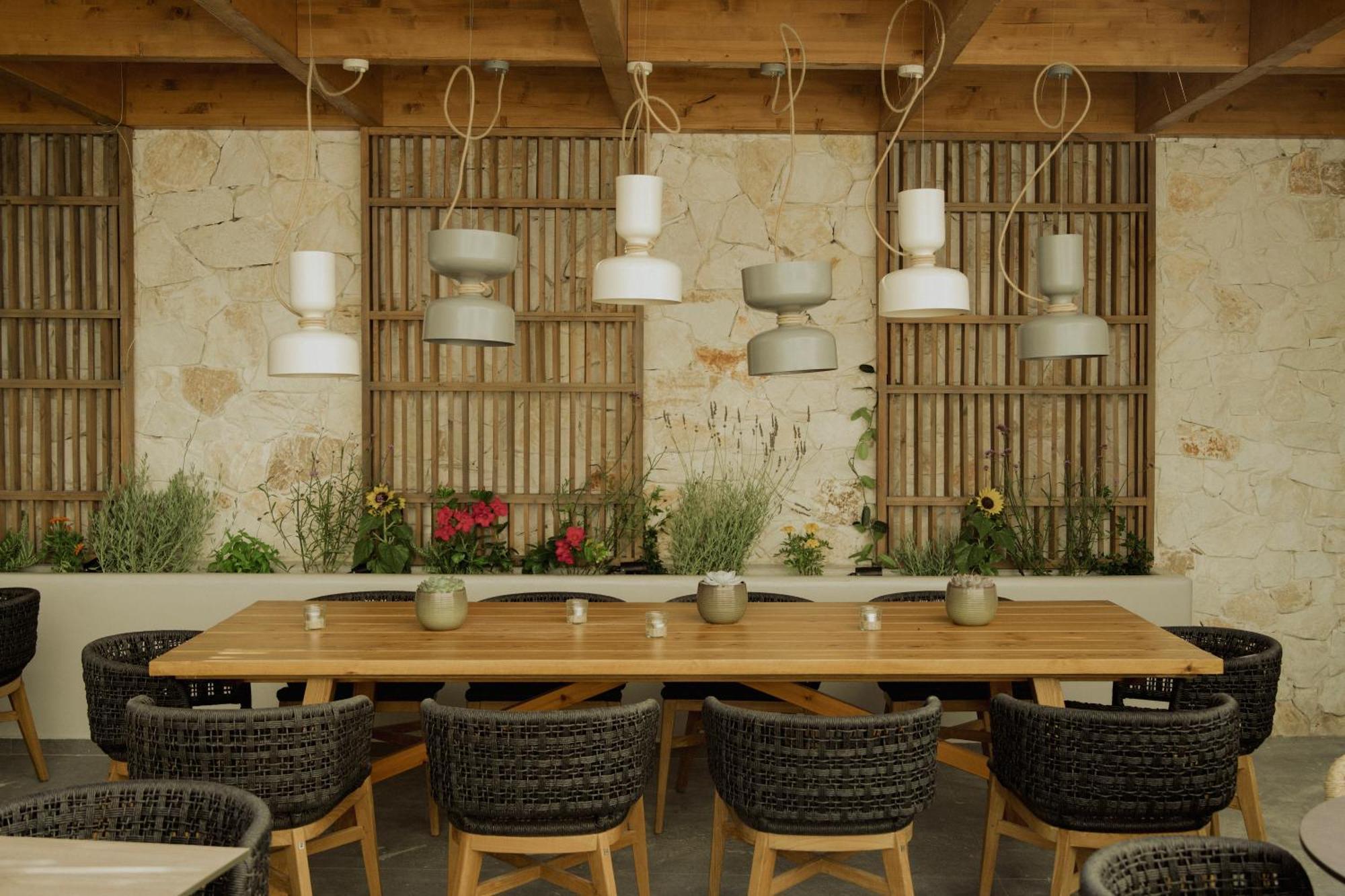 Opal Paros